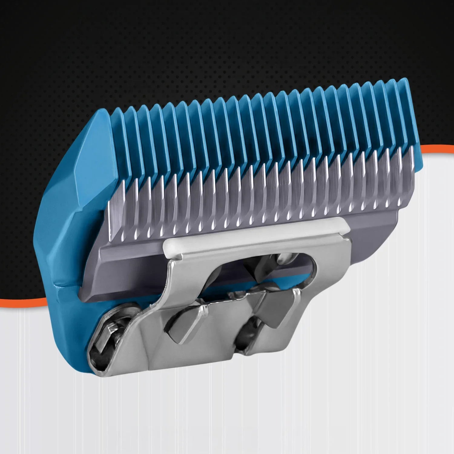 VUNRO 4FW Wide Blue Steel dog clipper blade rear right view